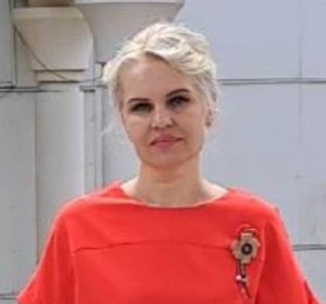 Помощник воспитателя Хохленок Марина Геннадьевна Помощник воспитателя Хохленок Марина Геннадьевна